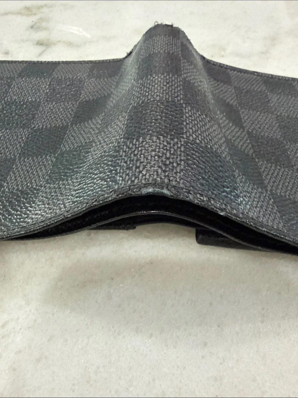 Authentic Louis Vuitton Men's Black Checkered Bi-Fold Wallet - Picture 4 of 14